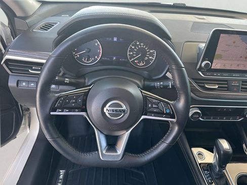 Used 2022 Nissan Altima 2.5 Platinum AWD/4WD image 24