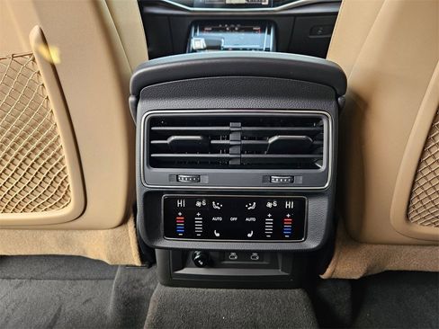 New 2025 Audi Q7 3.0T Premium Plus image 21