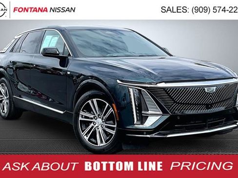 Used 2024 Cadillac Lyriq Luxury w/ LPO, Floor Liner Package AWD/4WD image 1