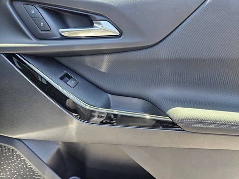 New 2026 Chevrolet Equinox LT w/ Safety and Technology Package FWD image 9