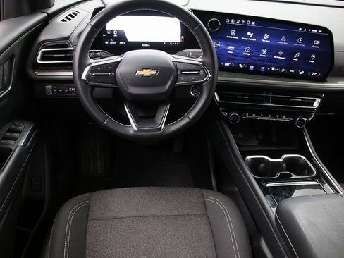 Certified 2024 Chevrolet Traverse LT image 15