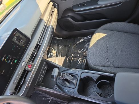 Used 2025 Kia K4 FWD image 10