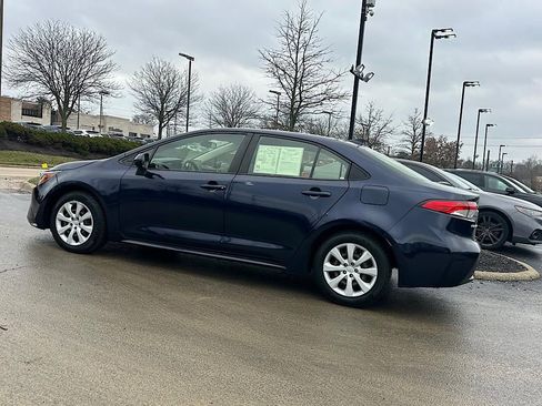 Used 2020 Toyota Corolla LE image 6