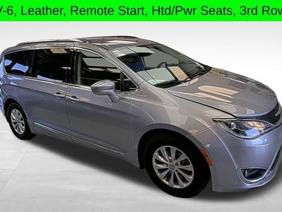 Used 2018 Chrysler Pacifica Touring-L