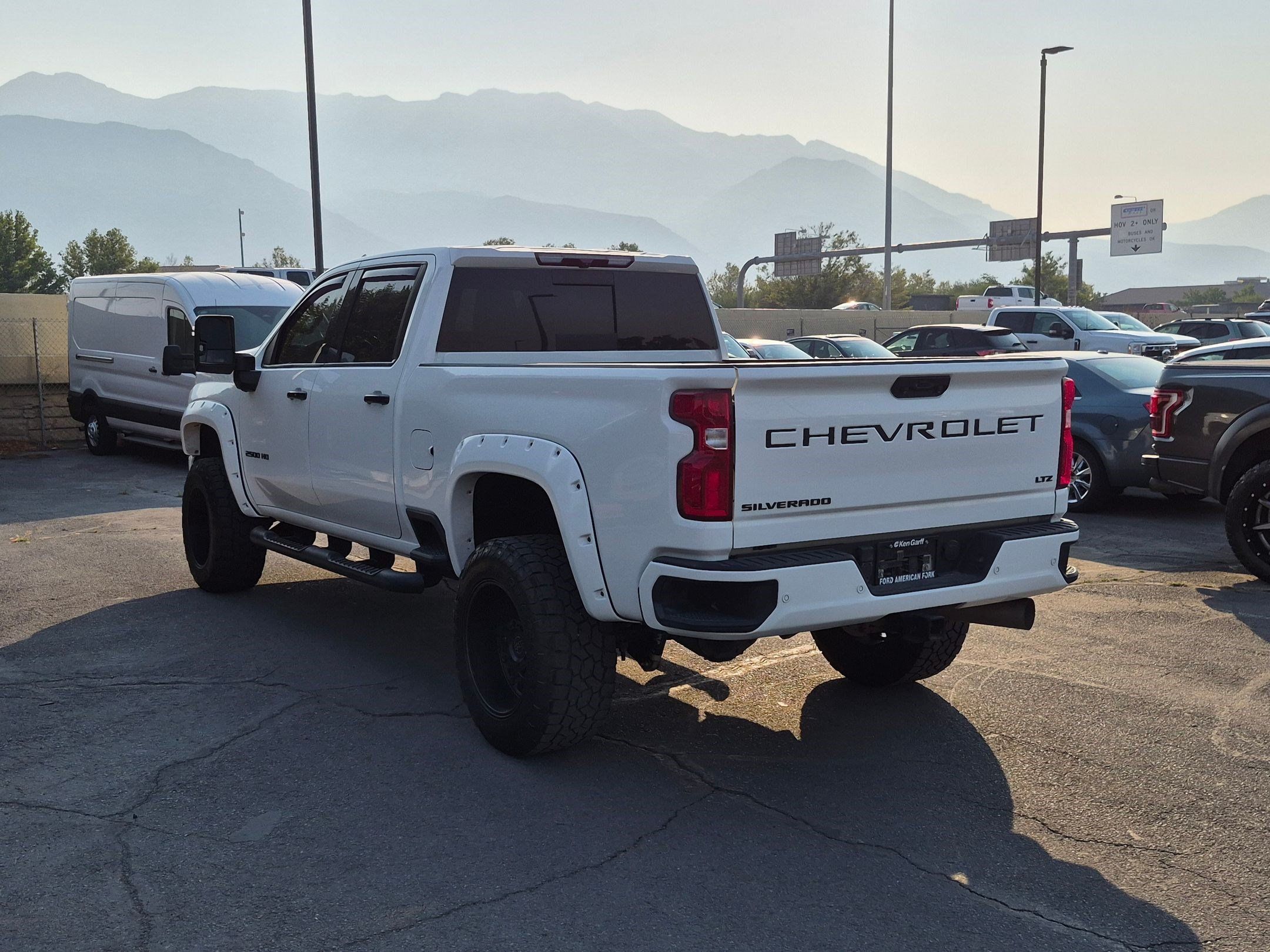 Used 2021 Chevrolet Silverado 2500 LTZ w/ LTZ Plus Package AWD/4WD image 6