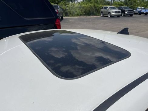 Used 2020 Honda Civic EX image 2