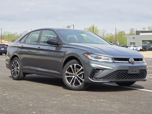 Used 2025 Volkswagen Jetta Sport FWD image 1