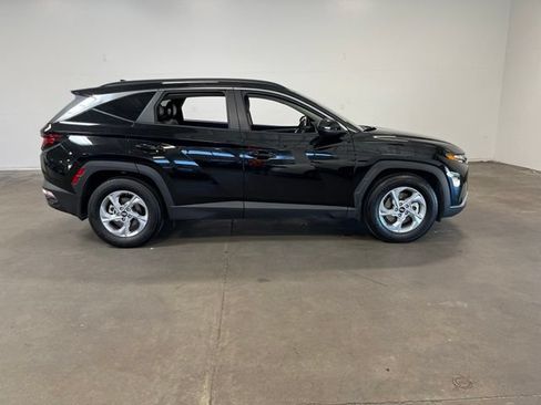 Used 2024 Hyundai Tucson SEL FWD image 2