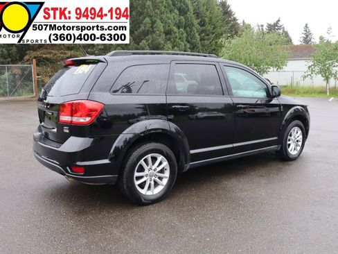 Used 2015 Dodge Journey SXT w/ Flexible Seating Group FWD image 9