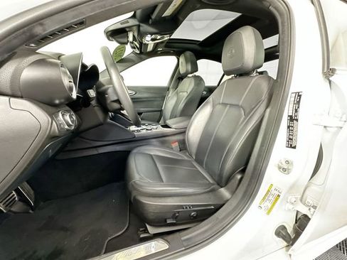 Used 2023 Alfa Romeo Giulia Ti image 4