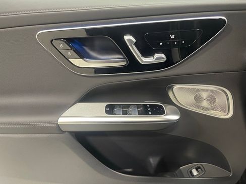 Used 2024 Mercedes-Benz GLC 300 4MATIC image 18