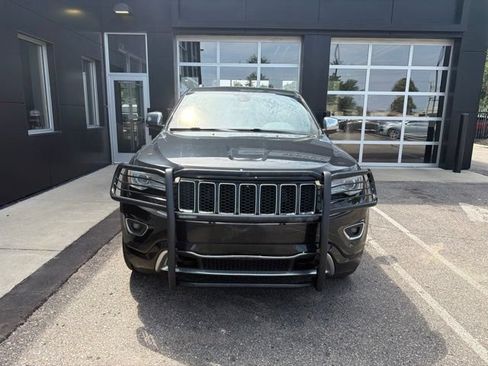 Used 2016 Jeep Grand Cherokee Overland AWD/4WD image 2