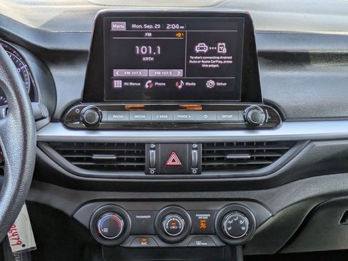Used 2022 Kia Forte LXS image 18