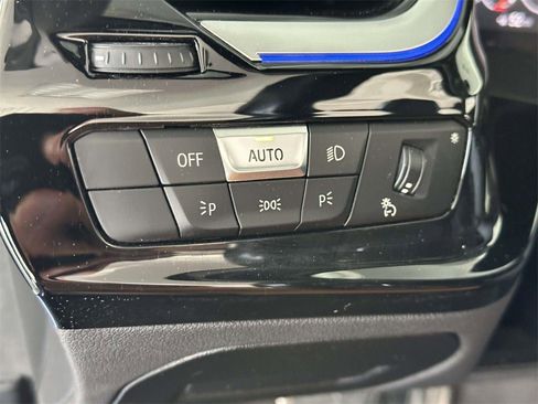 Used 2024 BMW Z4 sDrive30i w/ Driving Assistance Package image 18