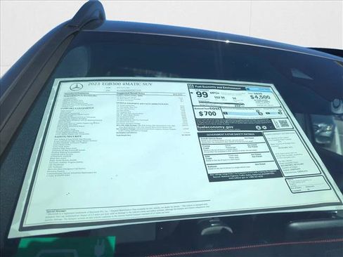 Used 2023 Mercedes-Benz EQB 300 4MATIC image 26