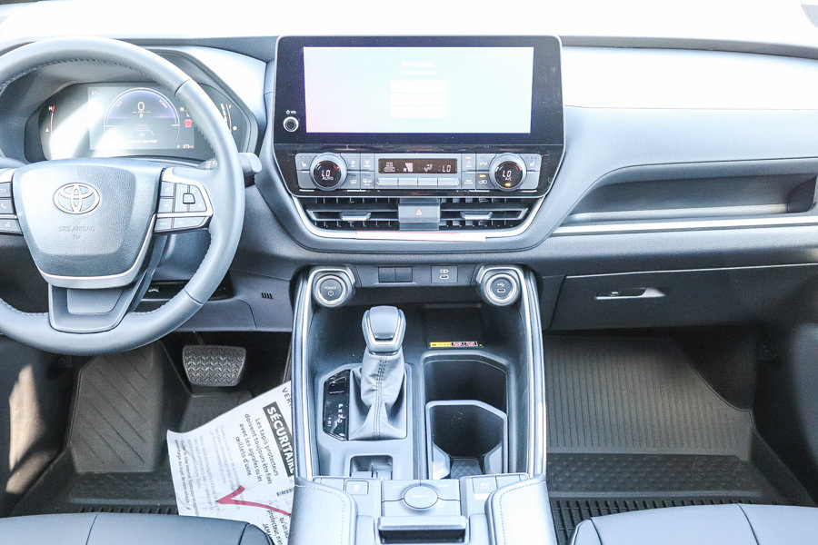 New 2026 Toyota Grand Highlander XLE FWD image 13