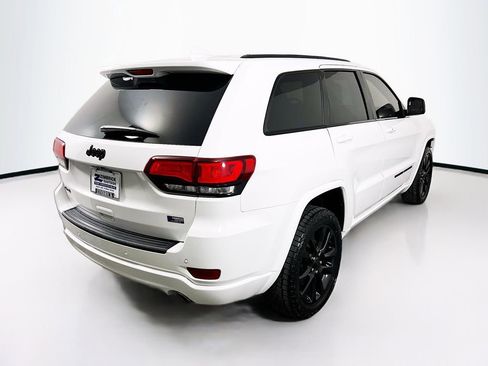 Used 2022 Jeep Grand Cherokee Laredo X image 7
