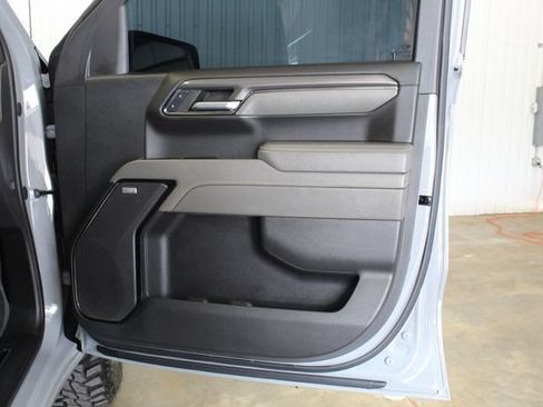 Used 2024 Chevrolet Silverado 1500 ZR2 w/ Technology Package AWD/4WD image 23