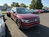Used 2019 Volkswagen Tiguan SE w/ Panoramic Sunroof Package image 2