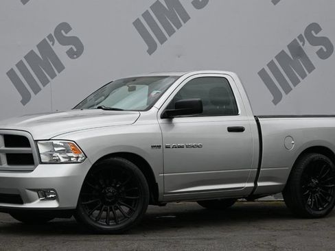 Used 2012 RAM 1500 Express RWD image 1
