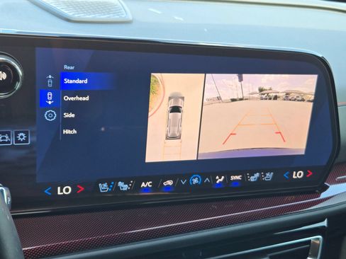 Certified 2026 Chevrolet Traverse RS w/ LPO, Floor Liner Package AWD/4WD image 16