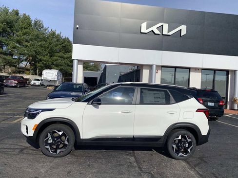 New 2026 Kia Seltos S image 2