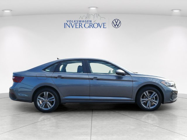 Certified 2023 Volkswagen Jetta SE FWD image 8