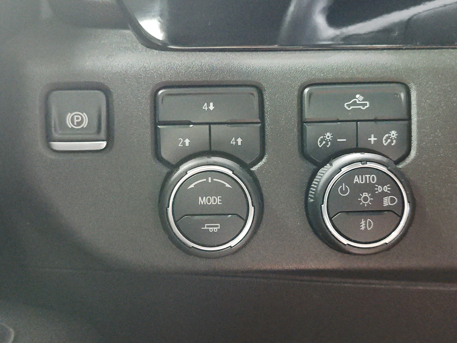 Used 2025 Chevrolet Silverado 2500 LT AWD/4WD image 26