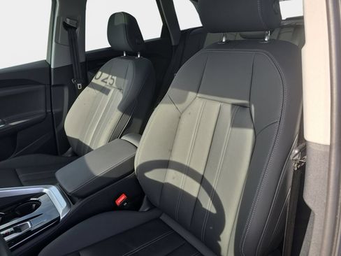Certified 2025 Audi Q5 Premium w/ Premium Plus AWD/4WD image 20