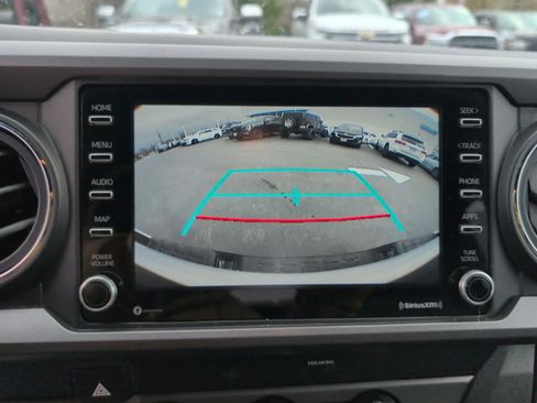 Used 2020 Toyota Tacoma TRD Sport image 25