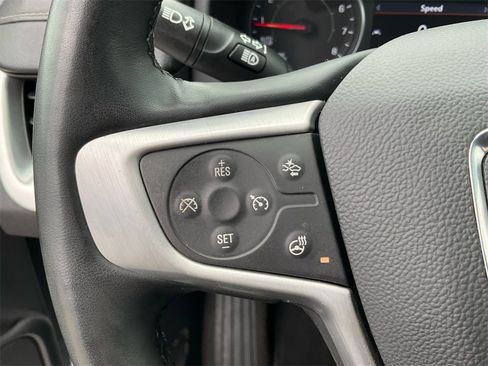 Used 2024 GMC Terrain SLT image 28