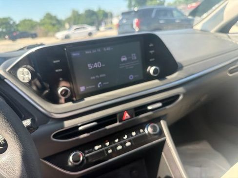 Used 2023 Hyundai Sonata SE FWD image 11