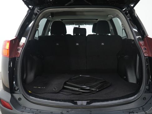 Used 2015 Toyota RAV4 XLE AWD/4WD image 17
