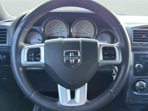 Used 2013 Dodge Challenger SXT RWD image 23