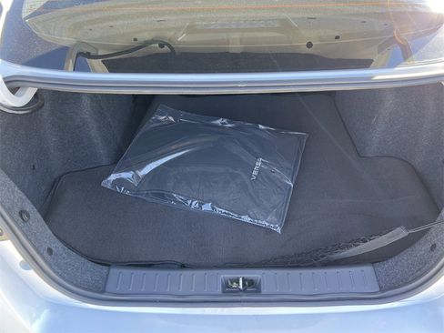 Certified 2025 Nissan Versa SR w/ Trunk Package image 27
