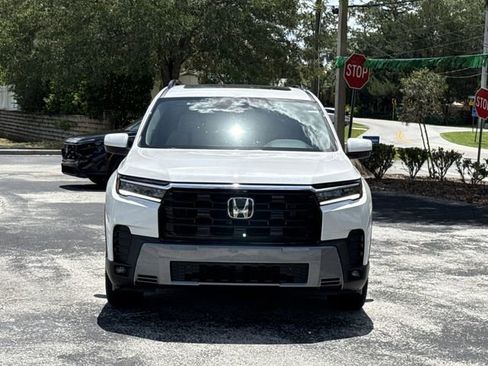 New 2026 Honda Pilot Touring image 3