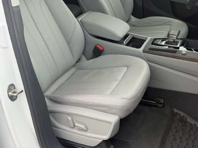 Used 2022 Audi Q5 2.0T Premium AWD/4WD image 18