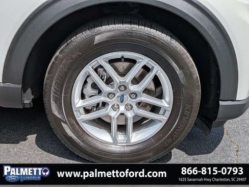 Certified 2025 Ford Explorer Active RWD image 11