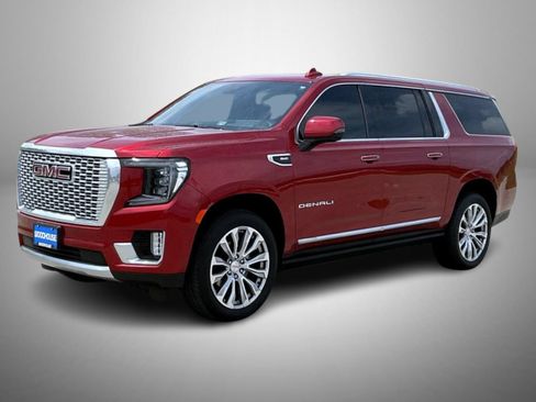 Used 2023 GMC Yukon XL Denali AWD/4WD image 1
