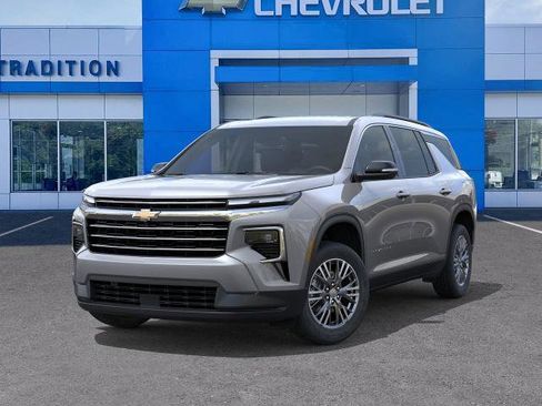 New 2026 Chevrolet Traverse LT w/ Driver Confidence Package image 6