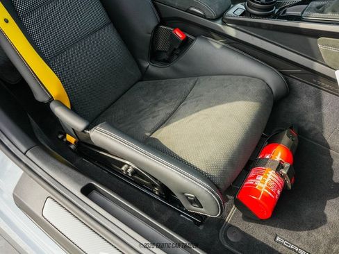 Used 2025 Porsche 911 GT3 RS image 25