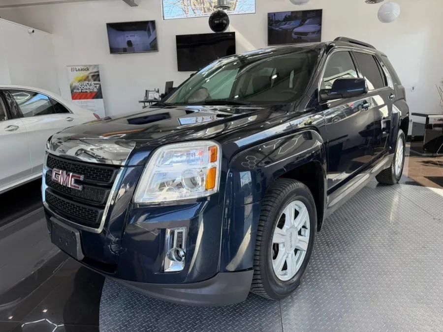 Used 2015 GMC Terrain SLE w/ Convenience Package AWD/4WD image 3