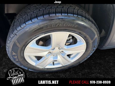 Certified 2022 Jeep Compass Latitude w/ Convenience Group image 9