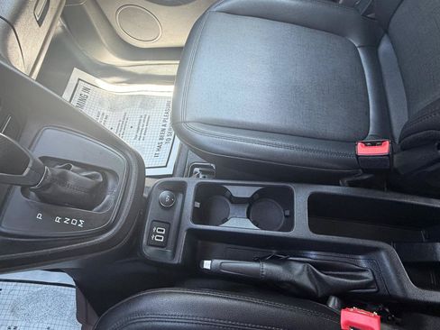 Used 2020 Ford Transit Connect XL FWD image 19