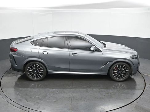 Used 2024 BMW X6 xDrive40i w/ Premium Package image 36