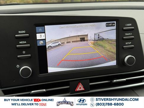 New 2026 Hyundai Elantra SE image 3