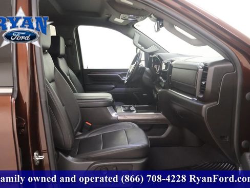 Used 2024 Chevrolet Silverado 2500 LTZ w/ LTZ Plus Package image 12