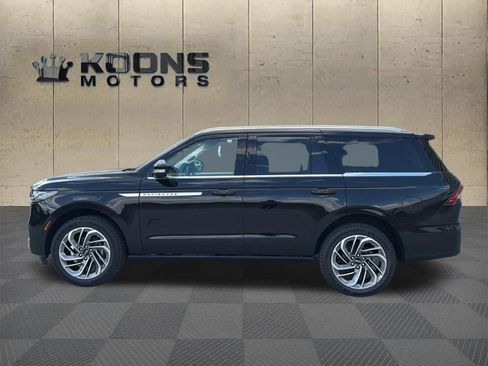 New 2026 Lincoln Navigator Reserve AWD/4WD image 4