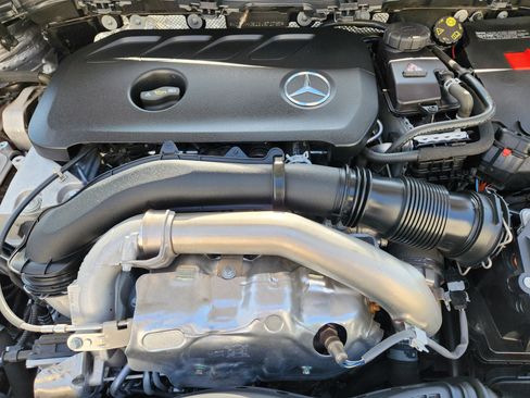 Certified 2025 Mercedes-Benz GLA 250 image 23