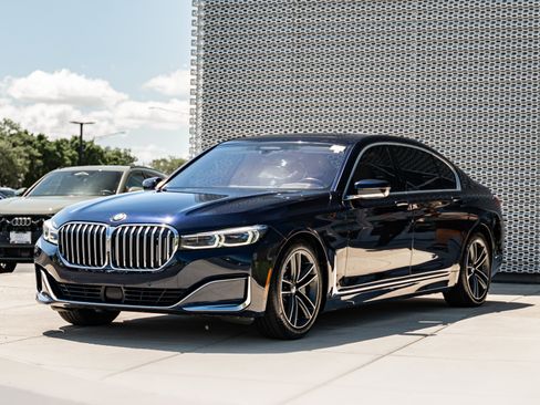 Used 2020 BMW 750i xDrive w/ Autobahn Package AWD/4WD image 7